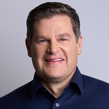 Syndio Headshot - Erik Darby